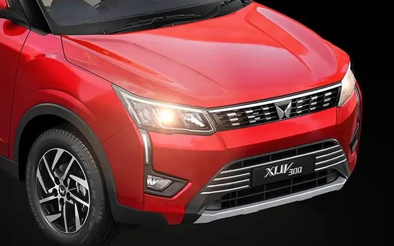 XUV300